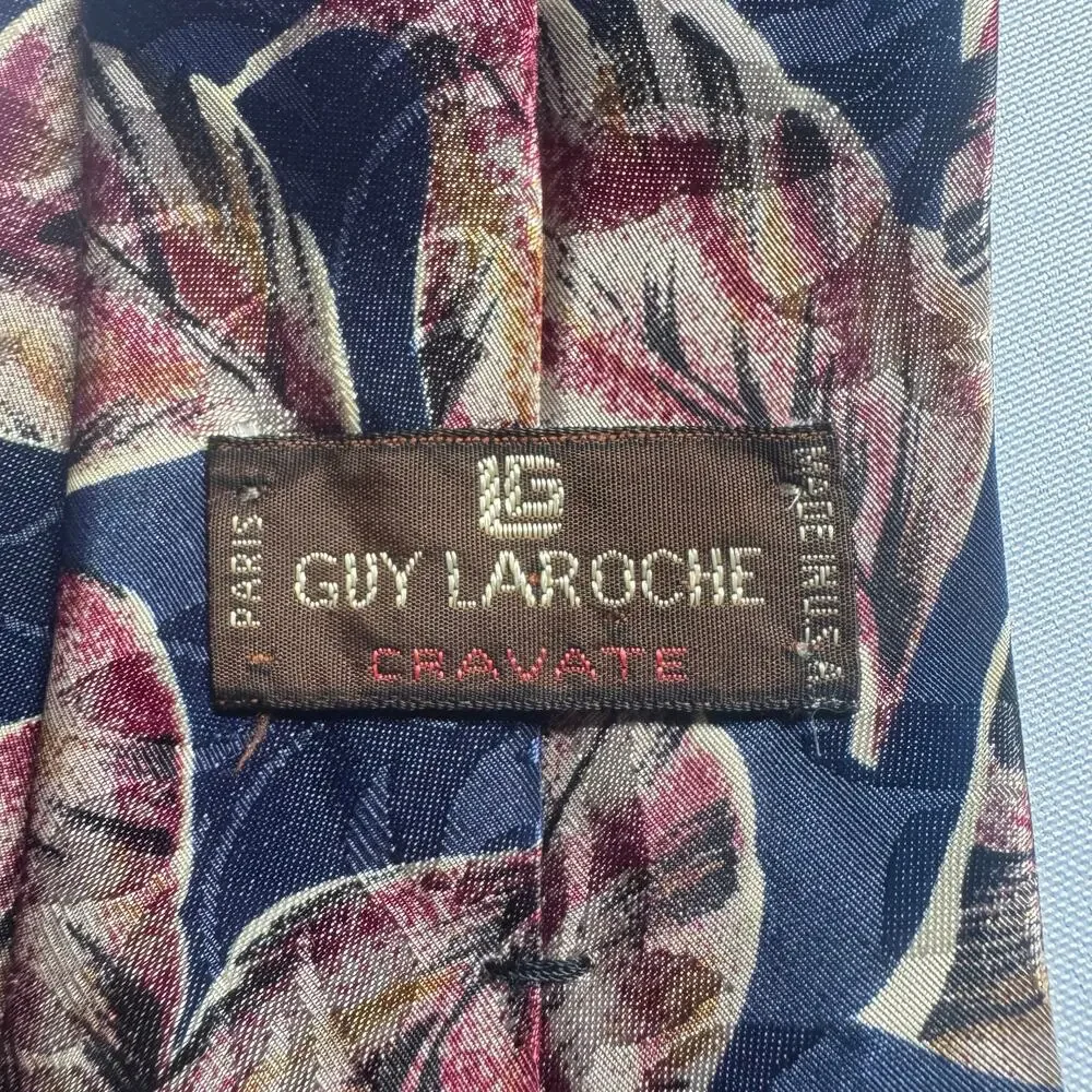 Vintage Guy Laroche Cravate Tie Made in USA Abstract Leaf Motif Designer Necktie